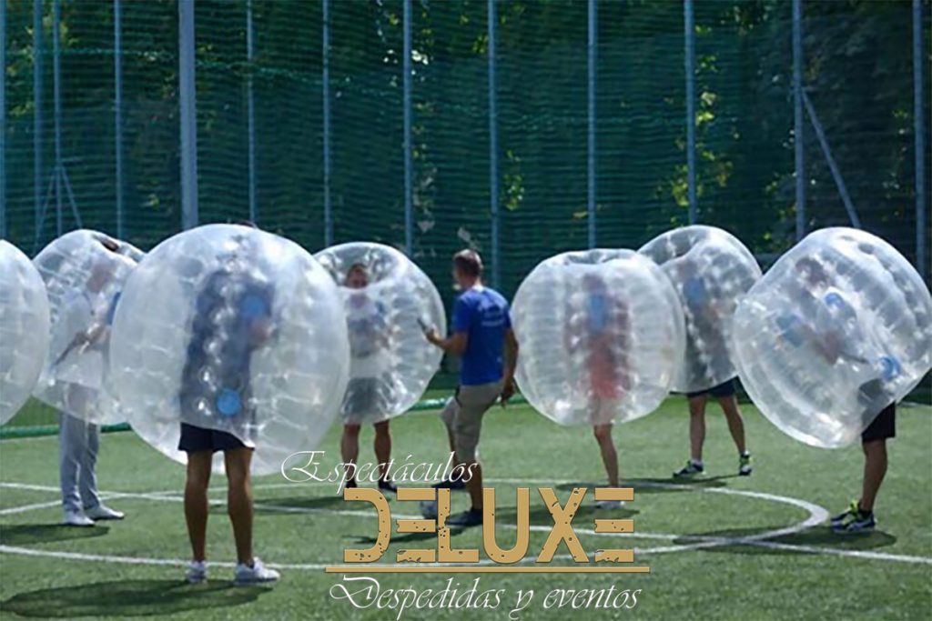Fútbol burbuja para despedidas de soltero en Sevilla