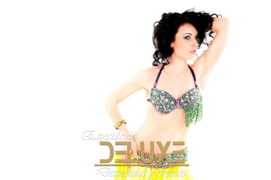 Taller de danza del vientre para despedidas de soltera en Sevilla