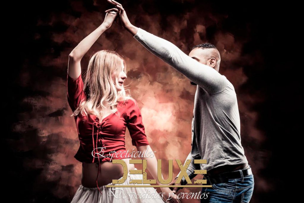 Taller de salsa para despedidas de soltera en Sevilla